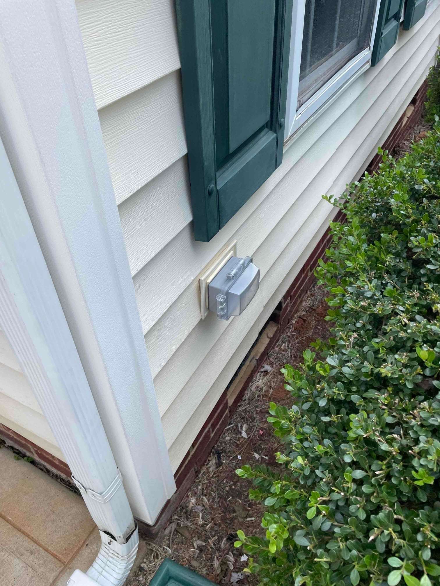 200 Amp Meter Base & Service Replacement in Pineville, NC completed by Touchstone Electric