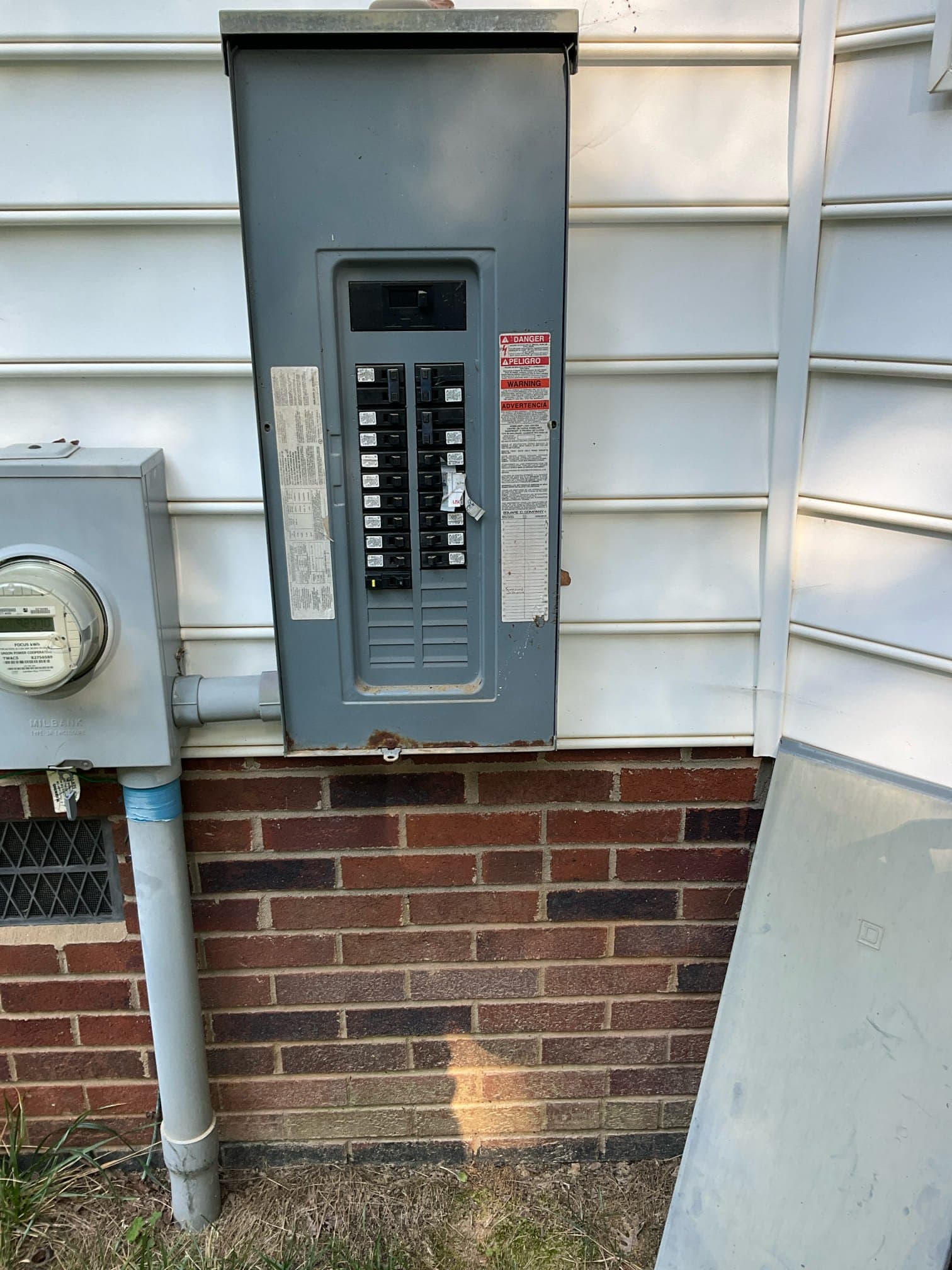 200 Amp Exterior Panel Upgrade in Matthews, NC | Code-Compliant