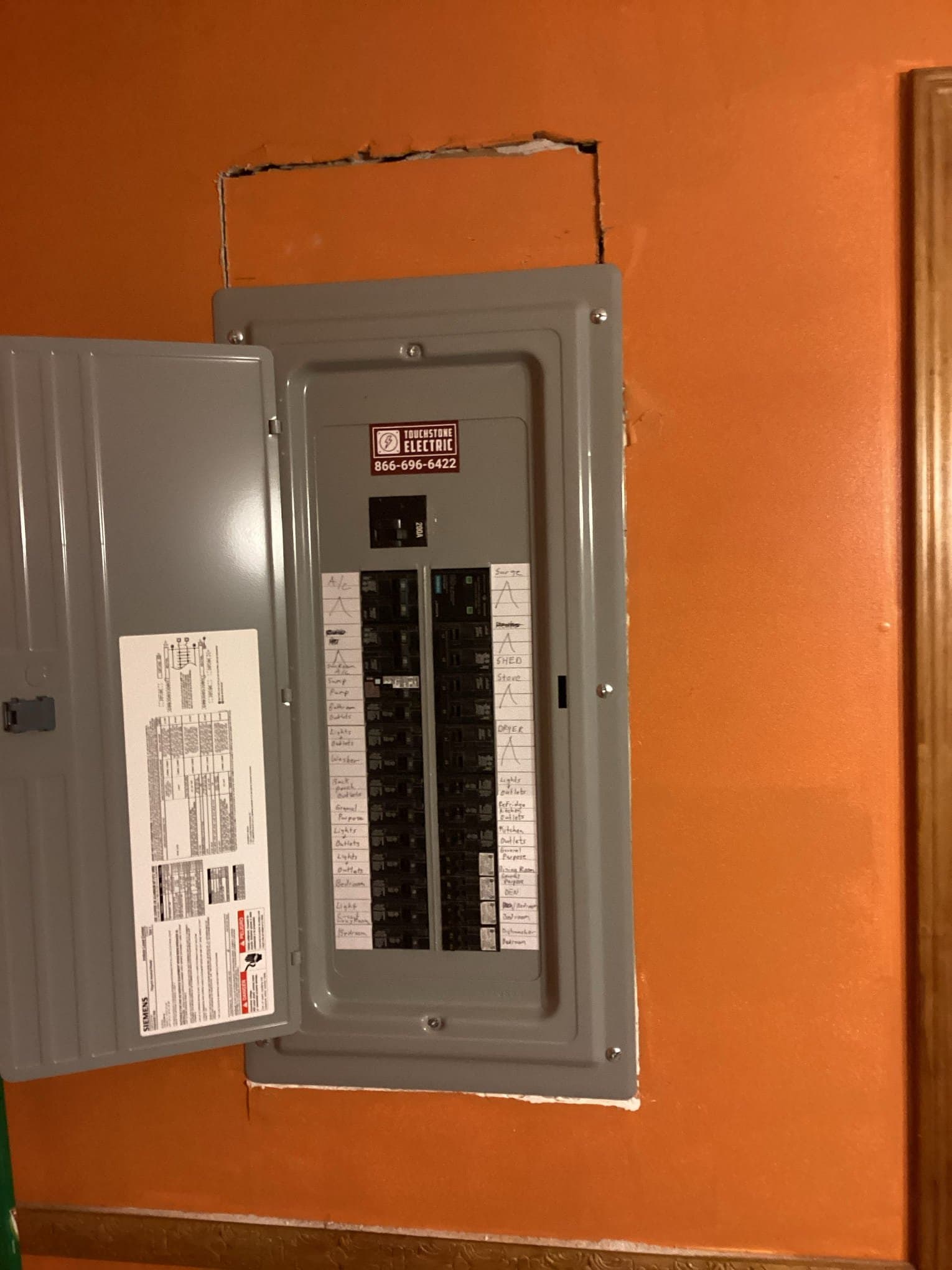 200 Amp Electrical Panel Upgrade & Breakers in Charlotte, NC