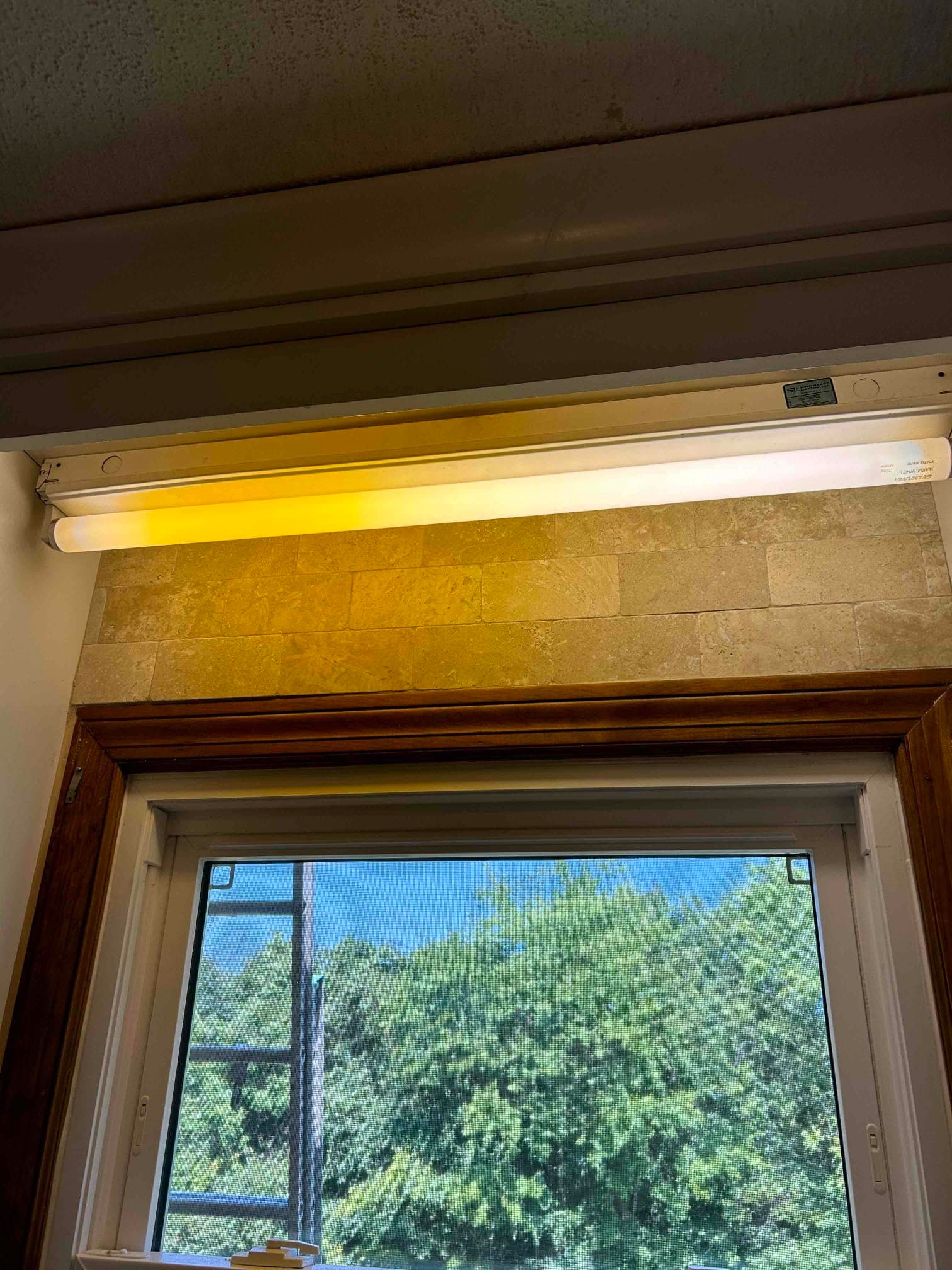 Over-Sink Light Fixture Installation & Rewiring in Leasburg, NC