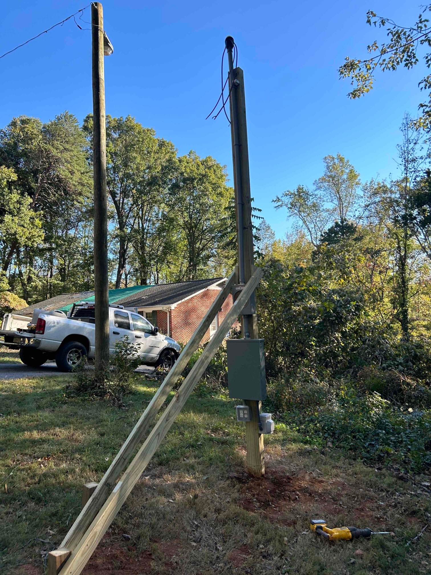 Overhead Temporary Power Pole & Meter Install in Taylors completed by Touchstone Electric