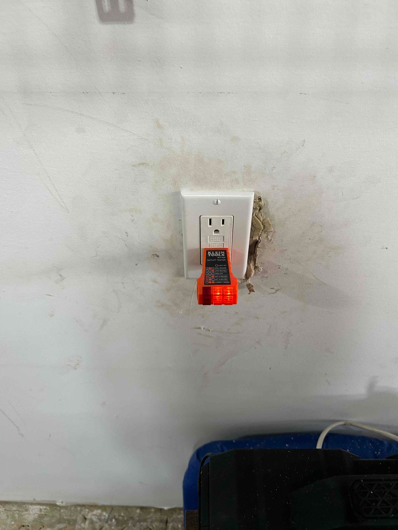 Outlet Installation & 20A Circuit Breaker in Charlotte, NC