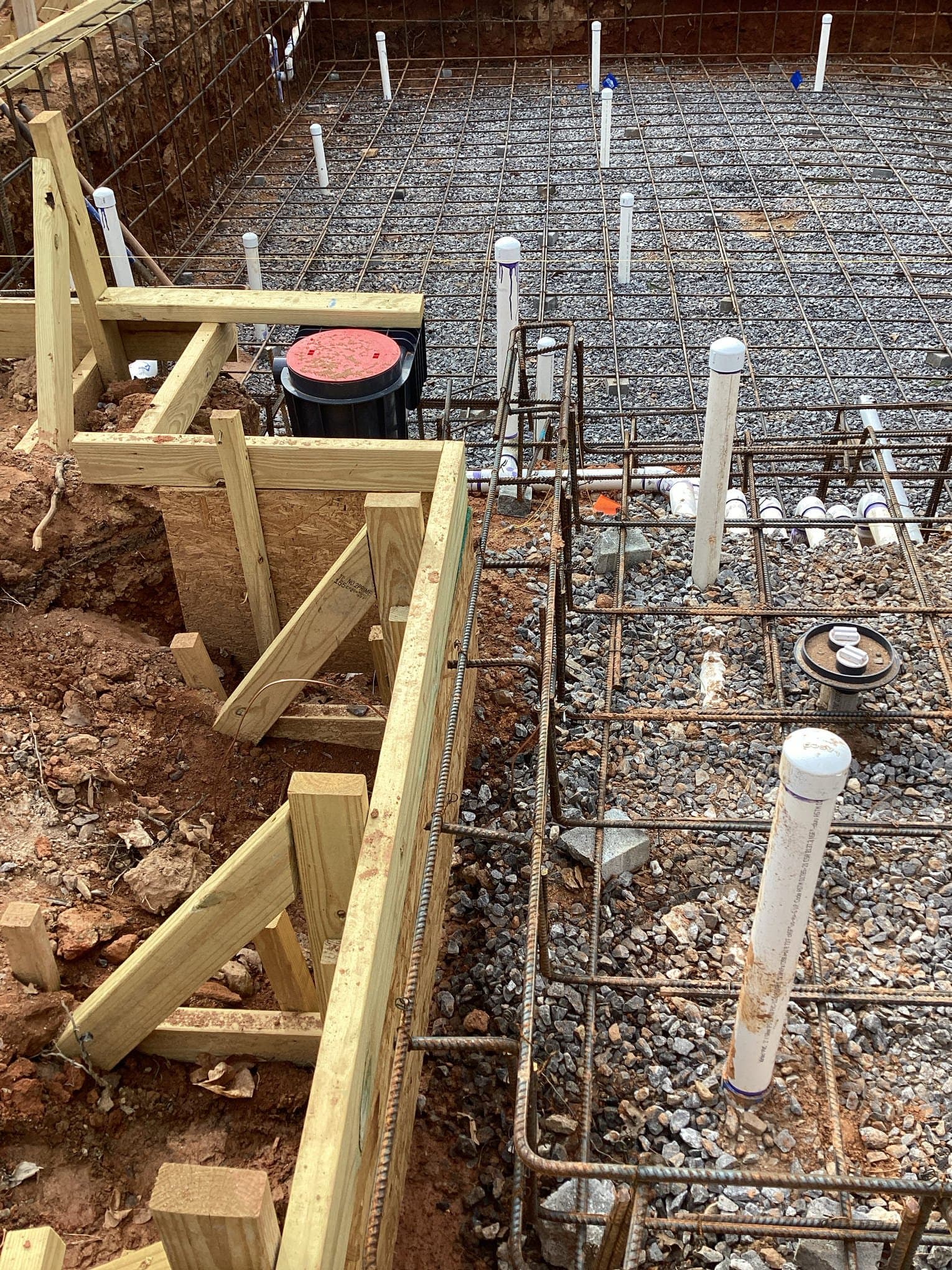 Expert Pool Bonding for Safe Swimming Pools in Etowah, NC