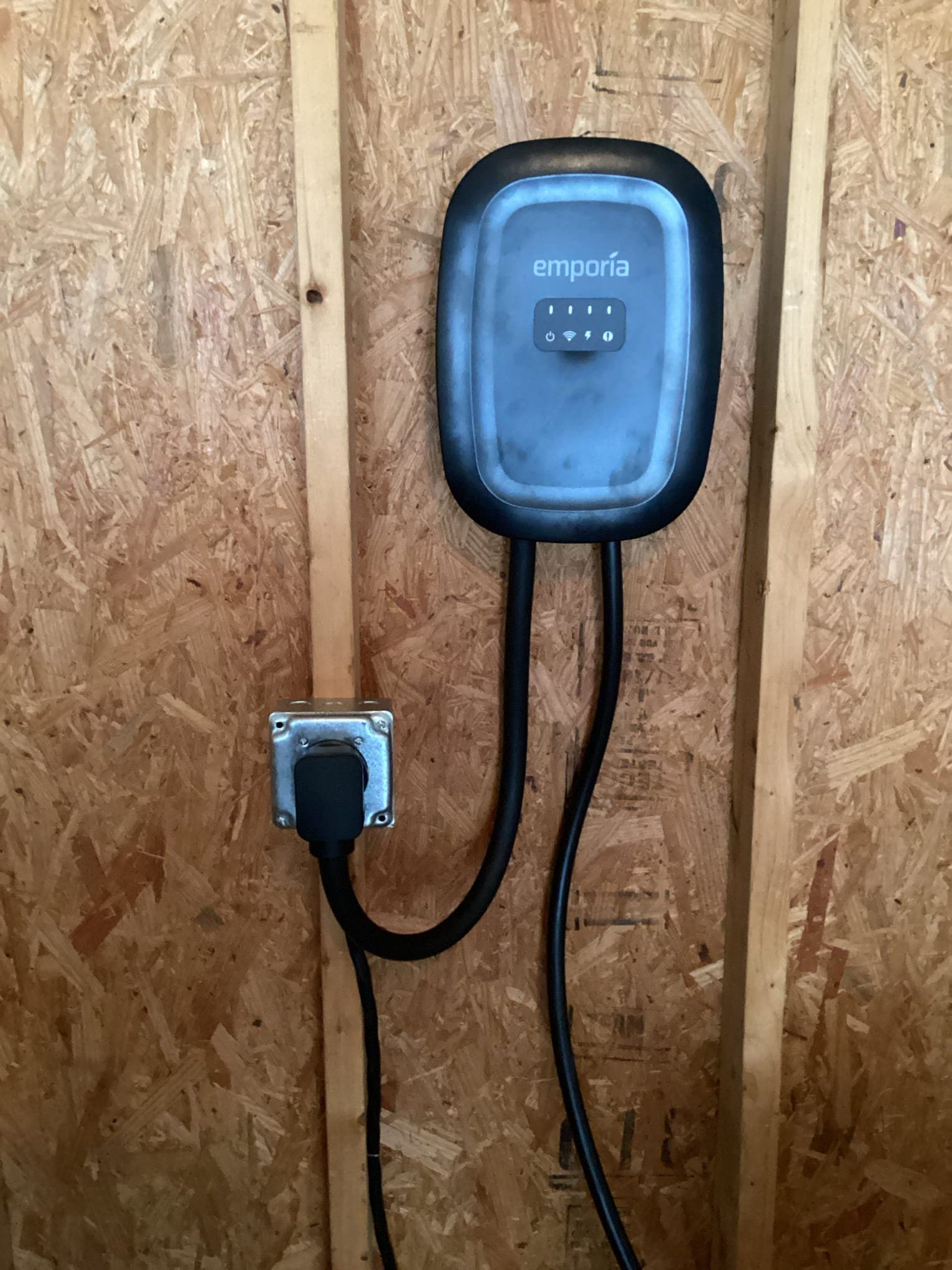 Level 2 EV charger electrical circuit installation