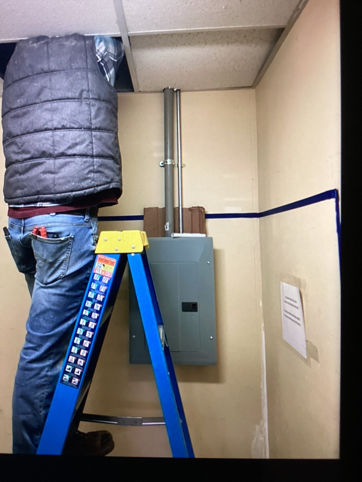 Level 2 EV charger electrical circuit installation