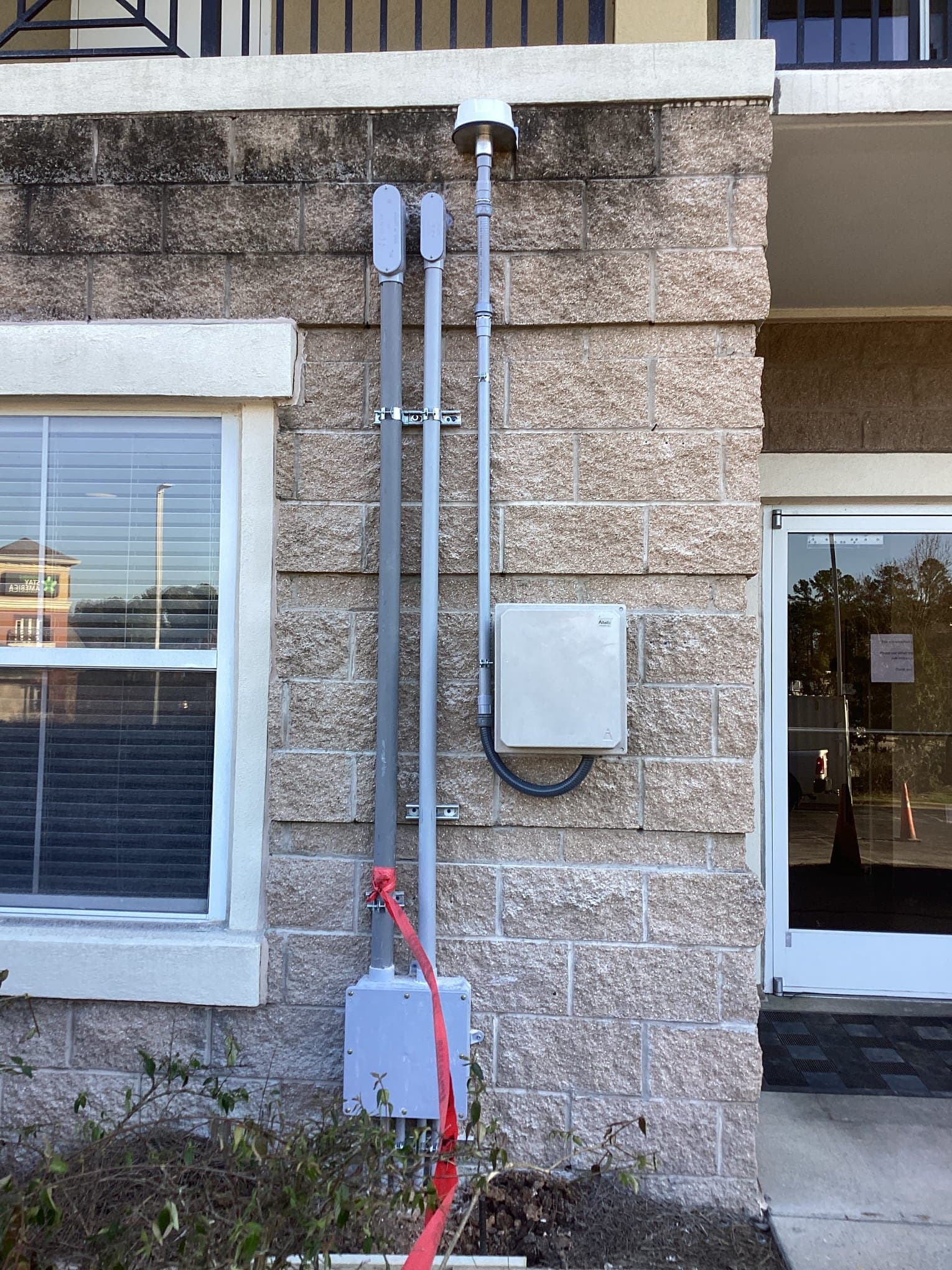 Tesla Wall Connector installation for home charging