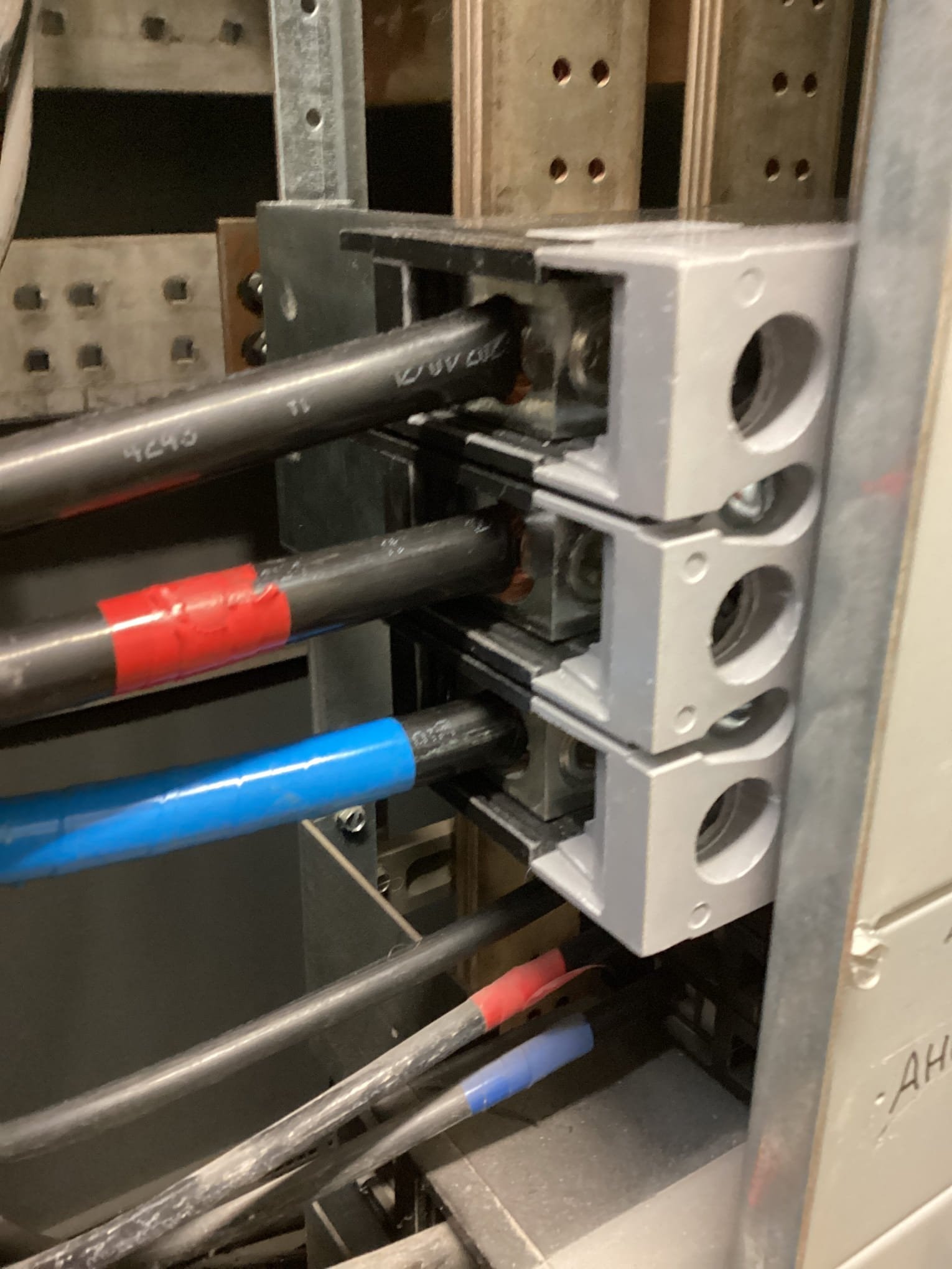 Tesla Wall Connector installation for home charging