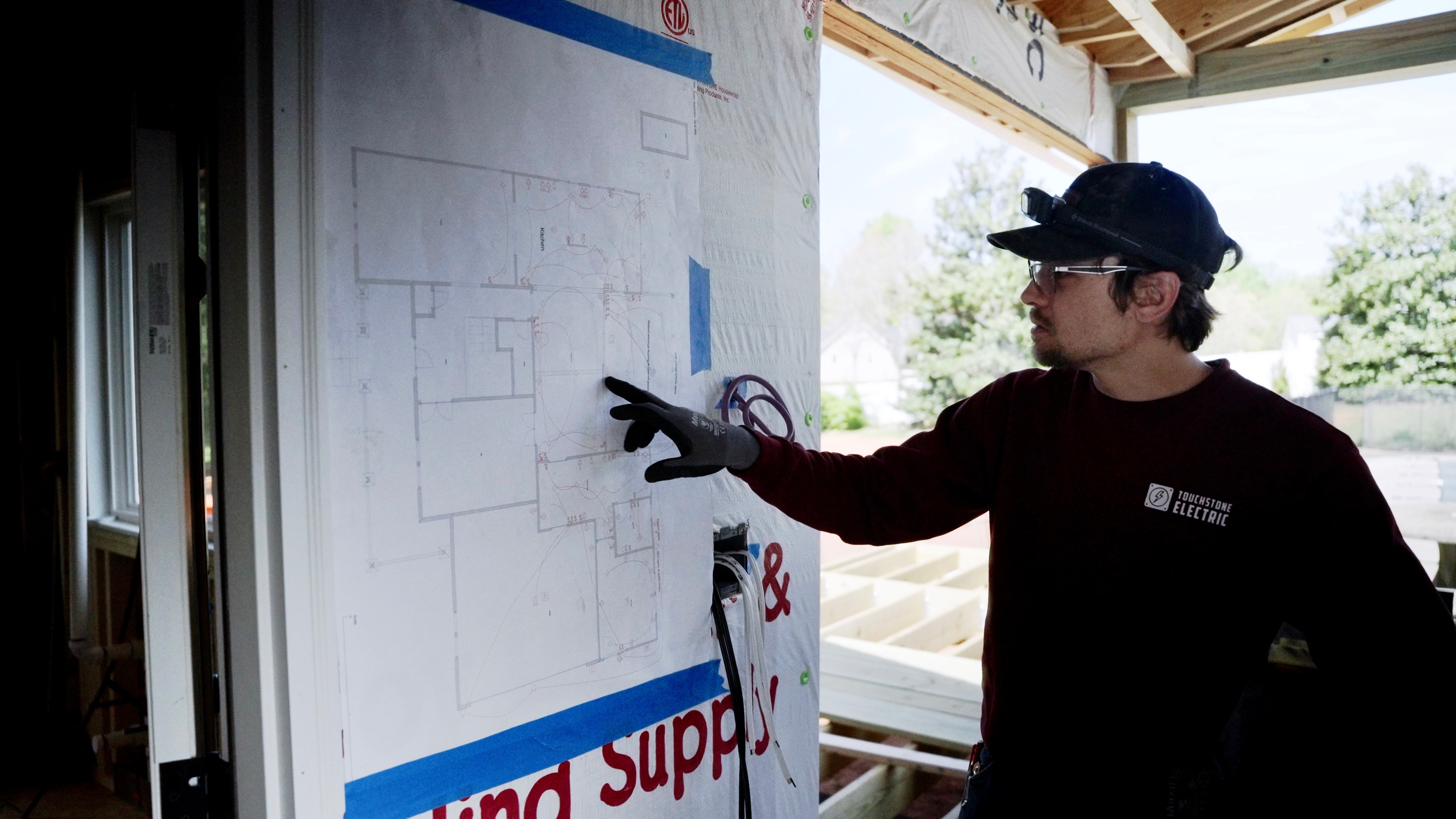 Recessed lighting rough-in wiring before fixture installation