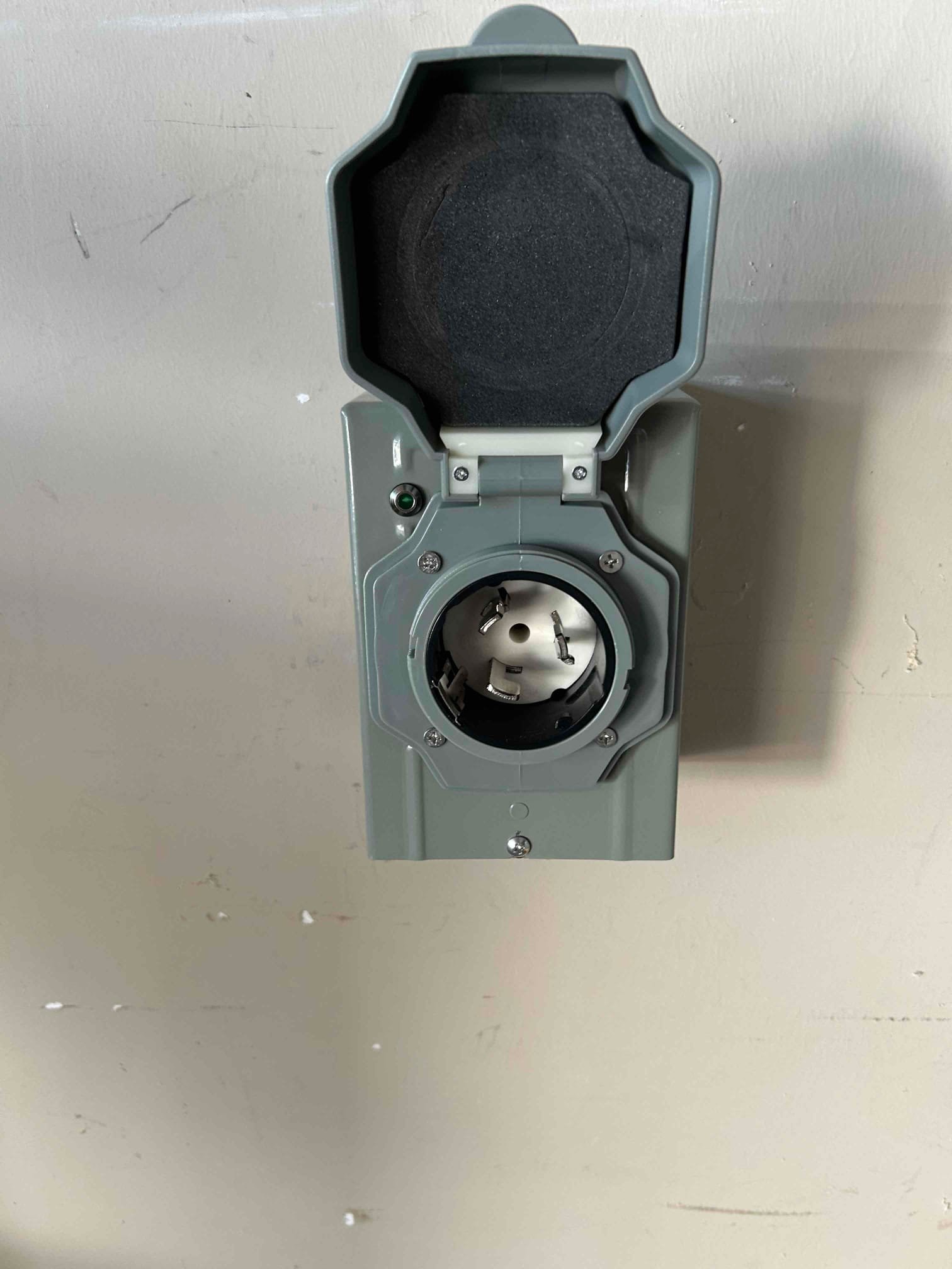 Manual transfer switch installation for portable generator backup