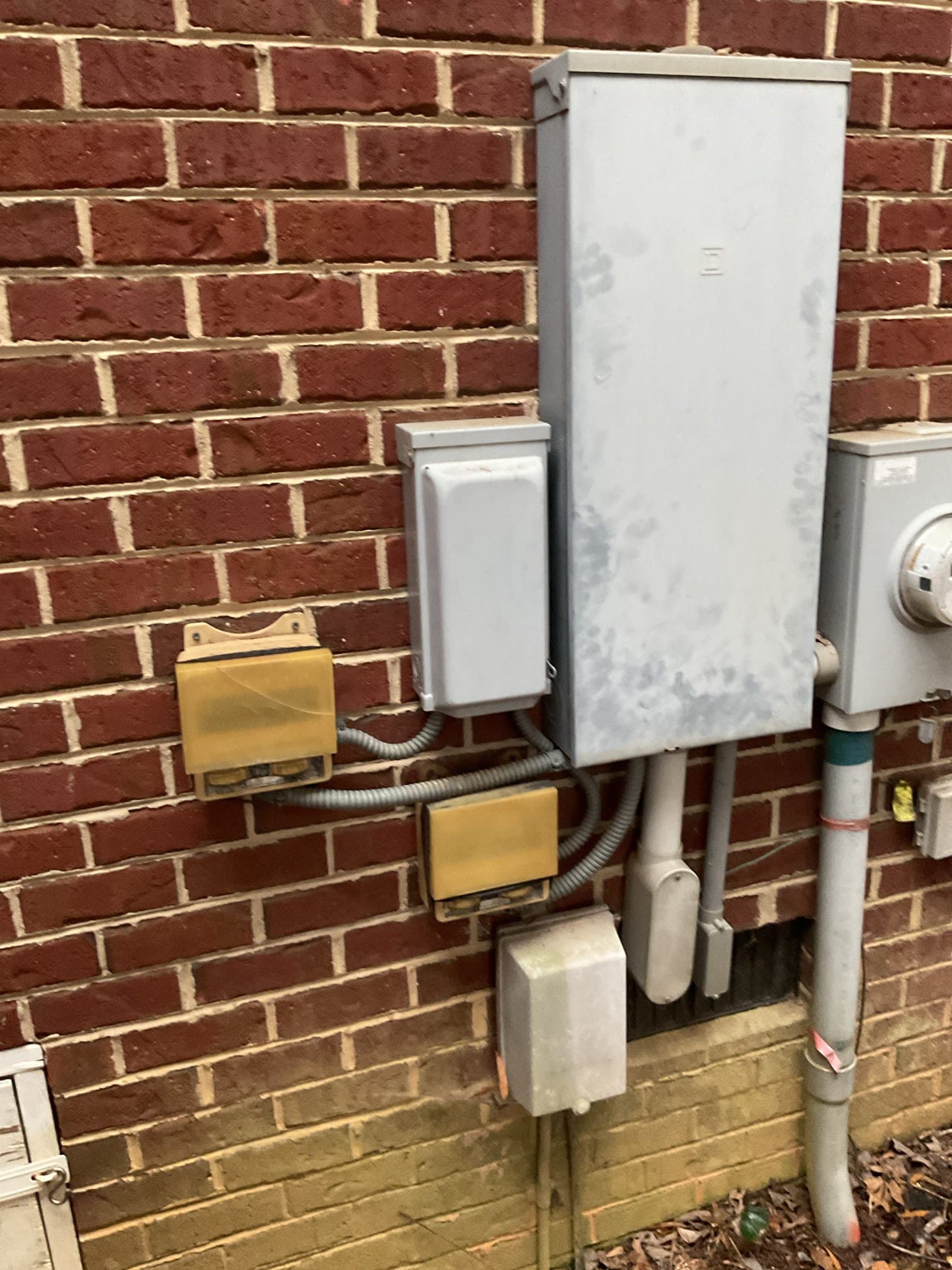 Standby generator maintenance and testing